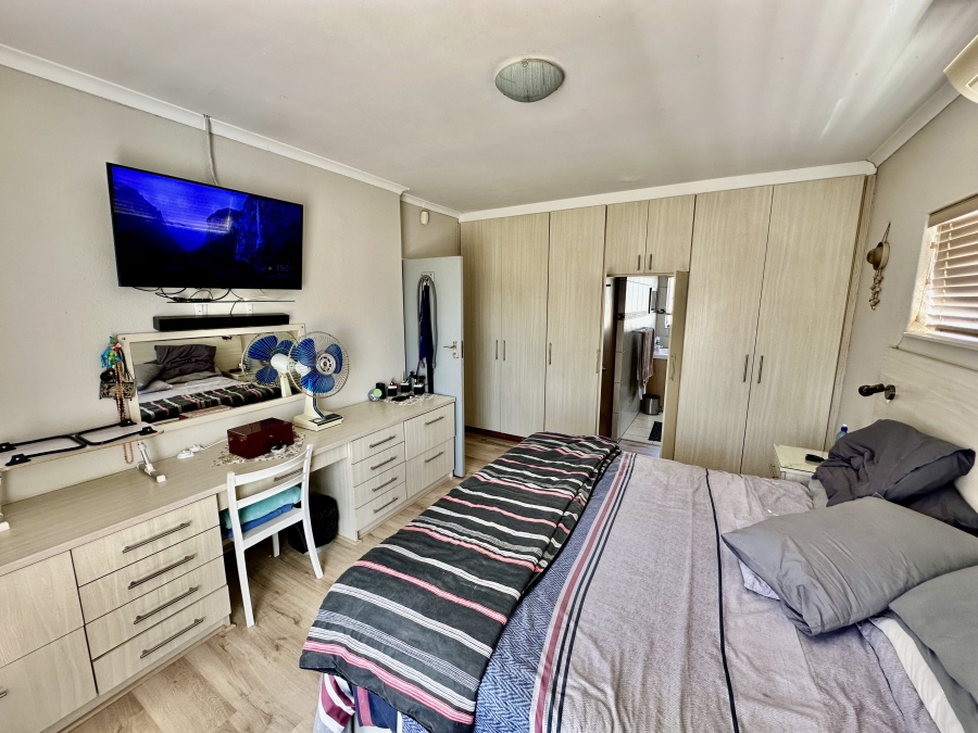 4 Bedroom Property for Sale in Tygerdal Western Cape